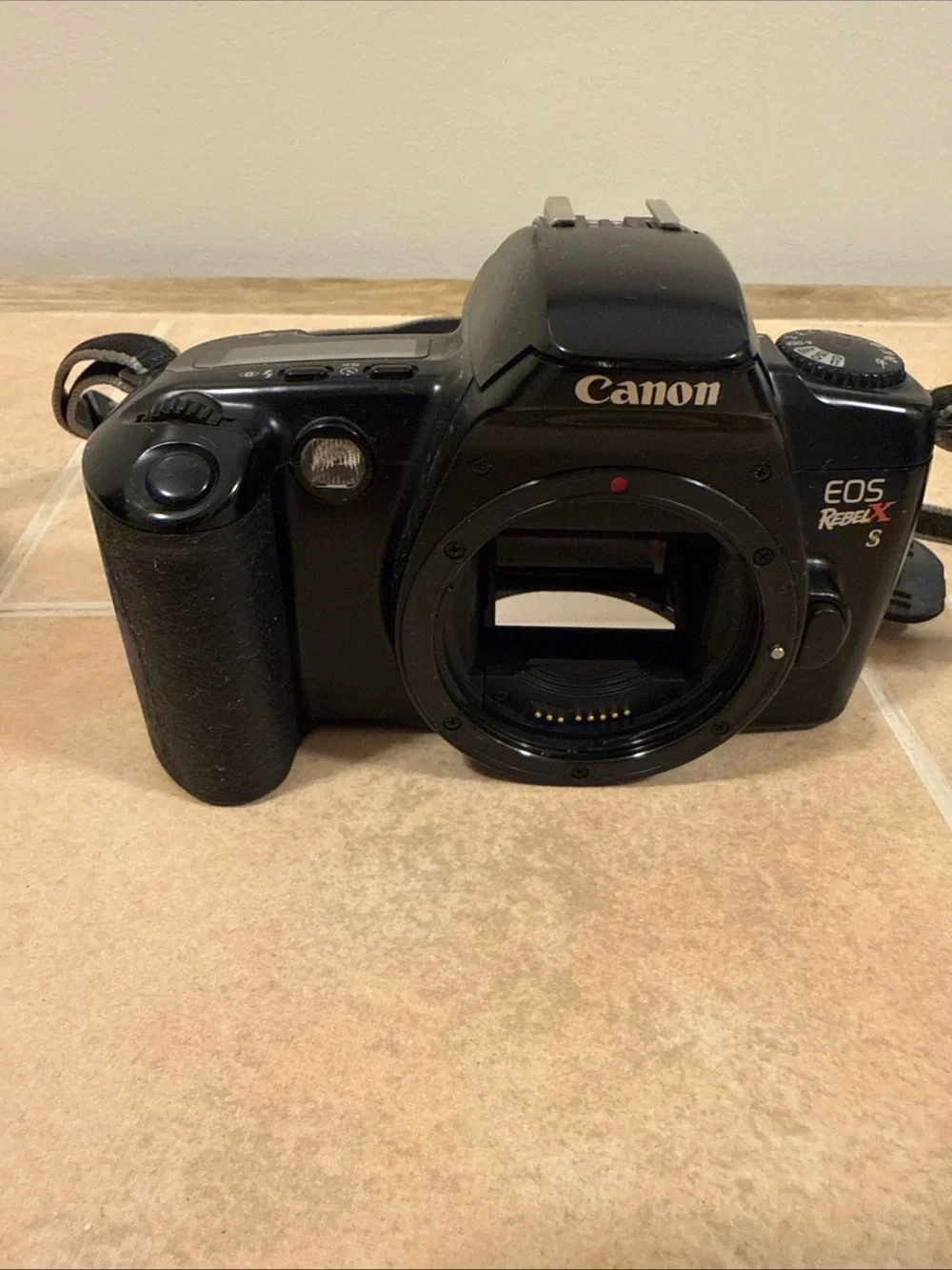 CANON EOS Rebel XS 35mm Film Camera w/EF 75 & EF 35 Lens